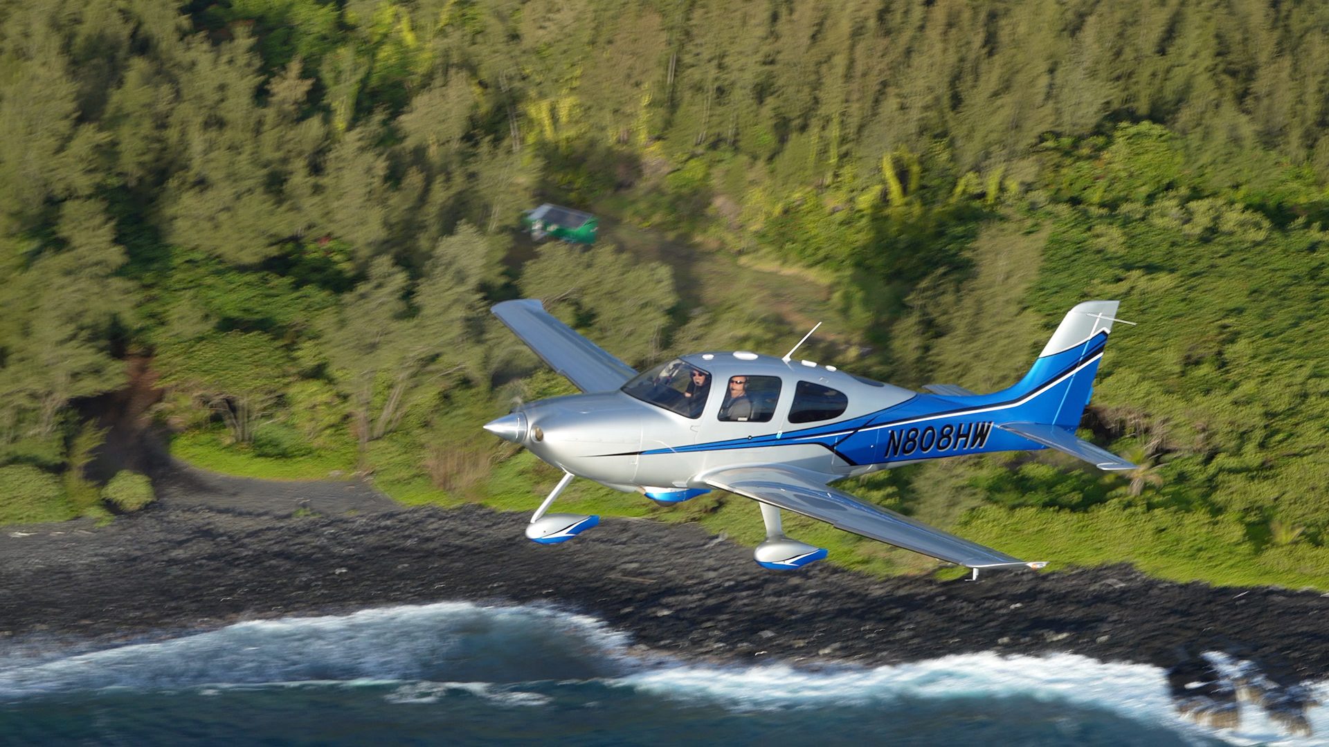 Our Cirrus SR22 low along the Hāna coast